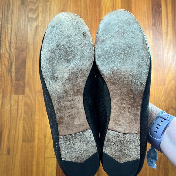 VINCE women’s leather flats size 10 ***ALL OFFERS CONSIDERED must clear out!*** - Picture 4 of 7